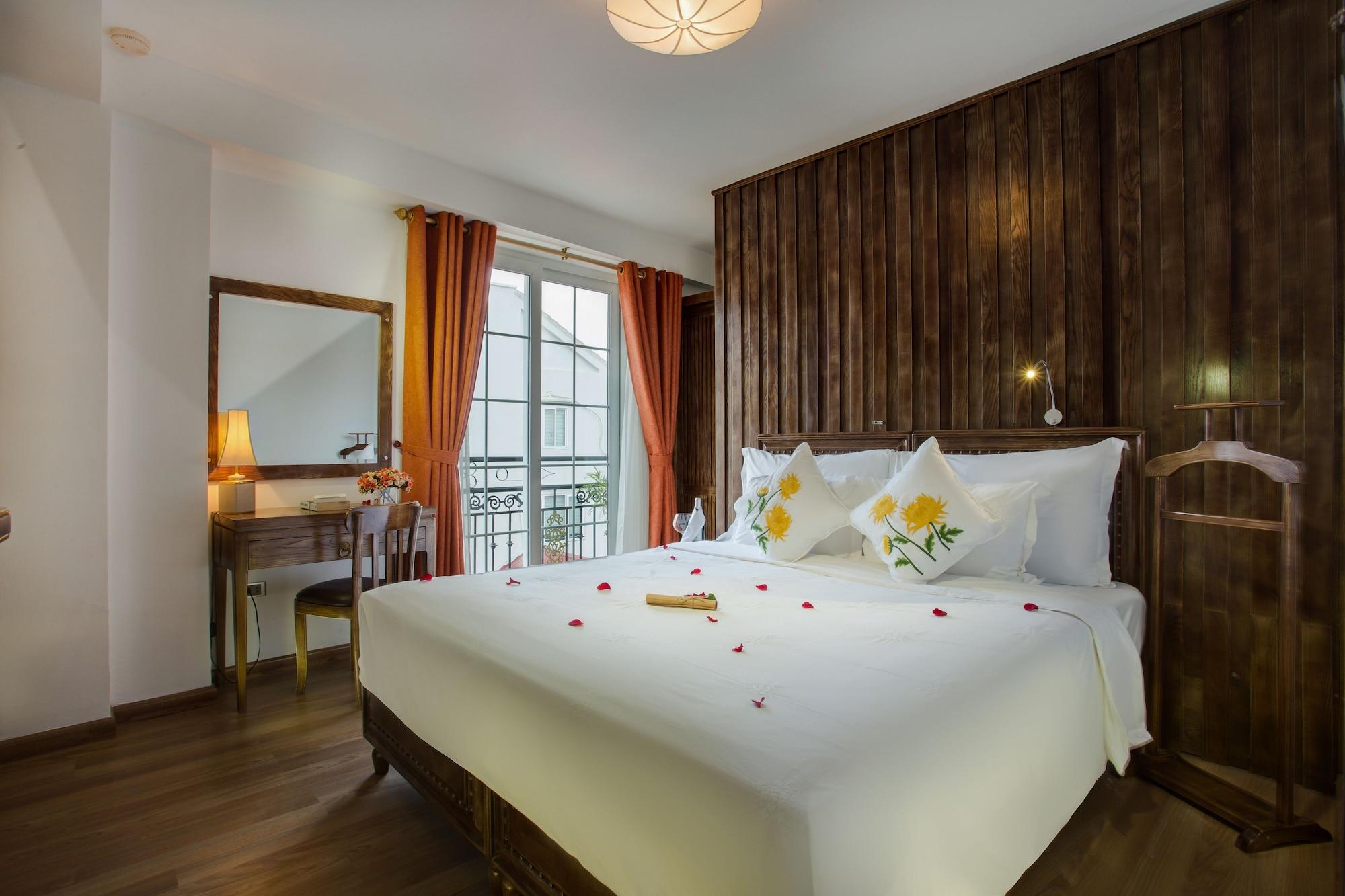 Noble & Swan Boutique Hotel Hanoi Esterno foto